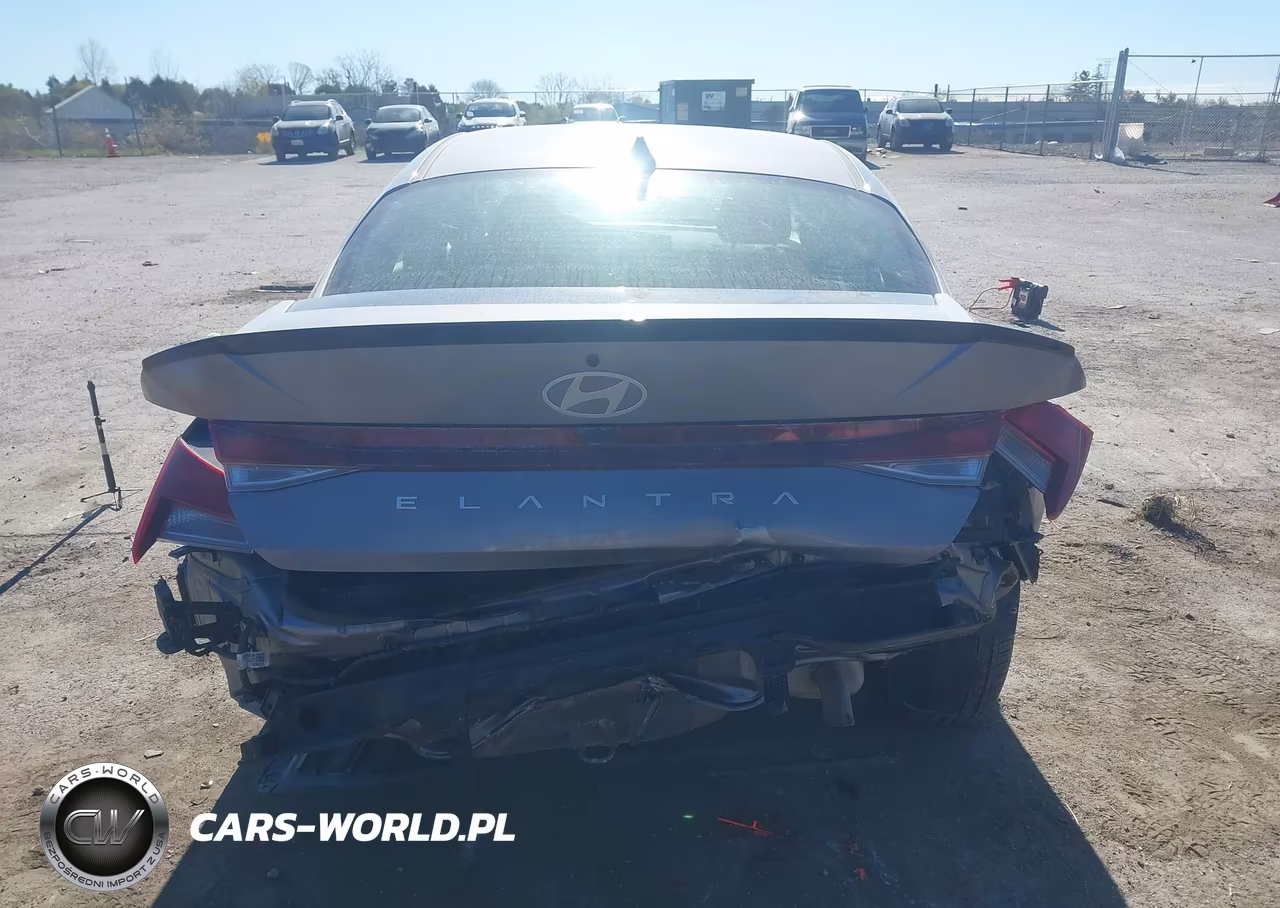 2025 Hyundai Elantra Sel Sport VIN:KMHLM4DG6SU879995 - 16