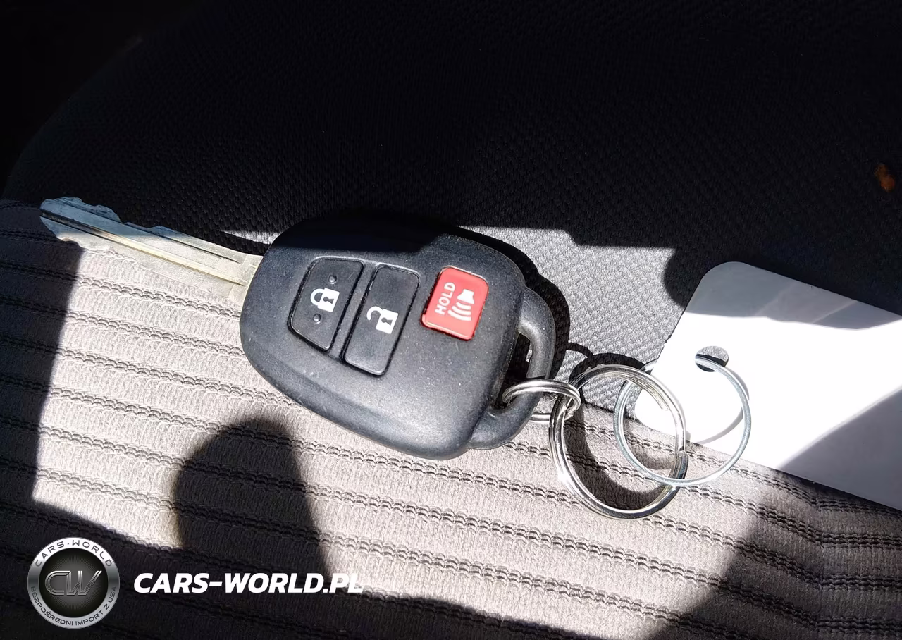2015 Toyota Rav4 Le VIN:JTMBFREV6FD137929 - 11