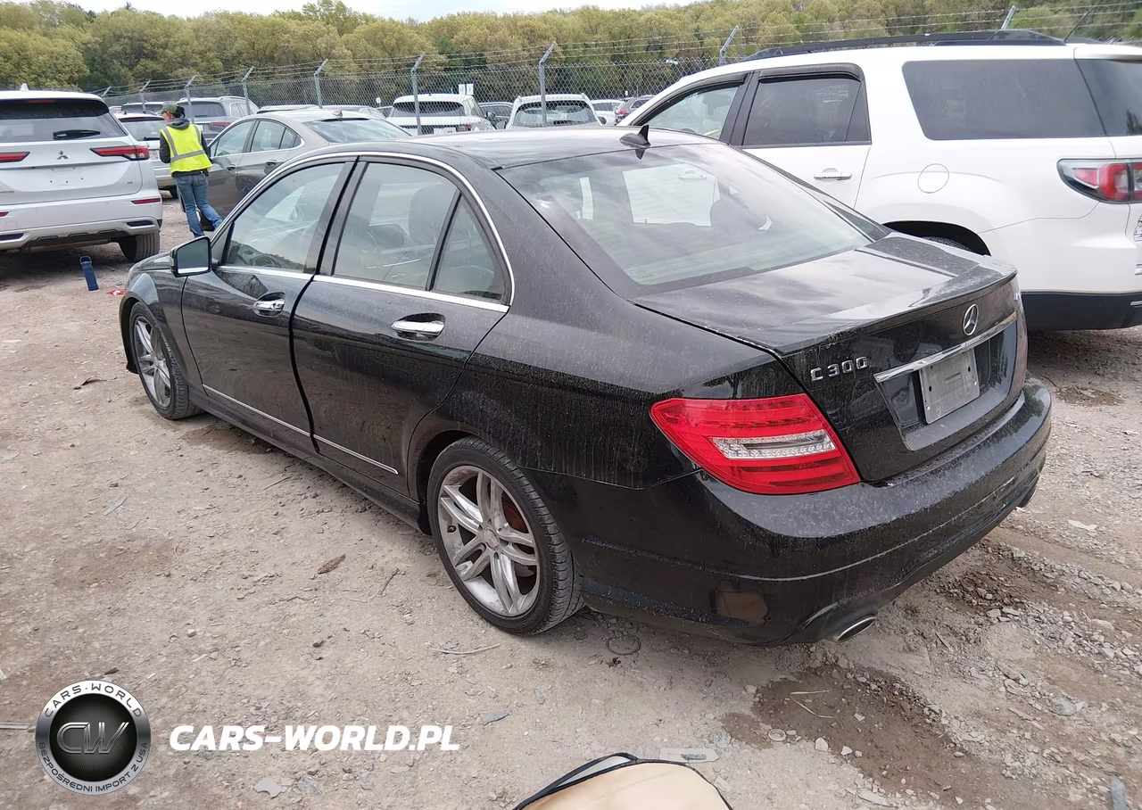 2013 Mercedes-Benz C 300 Sport 4Matic VIN:WDDGF8AB3DR241344 - 3