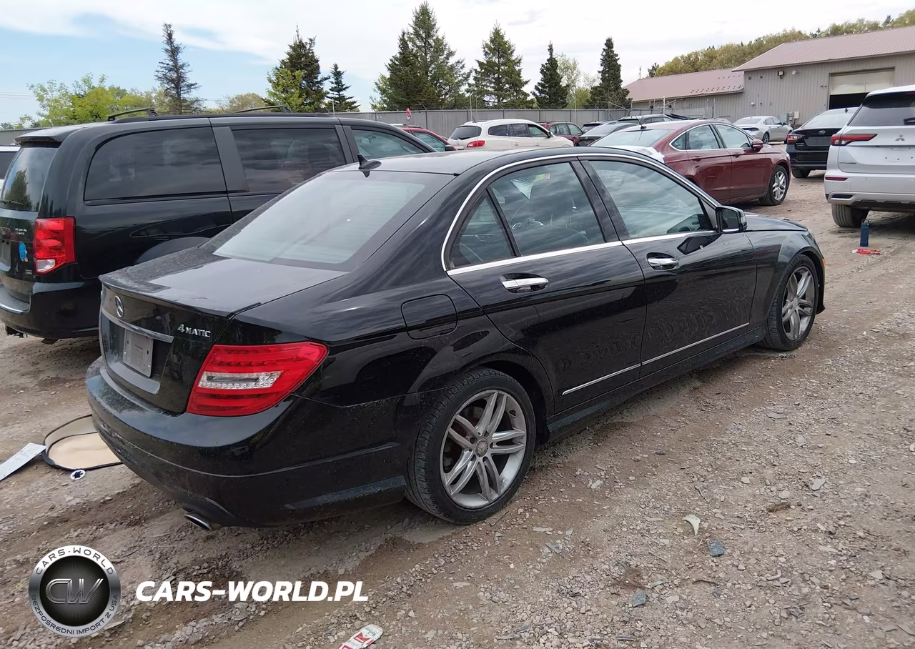 2013 Mercedes-Benz C 300 Sport 4Matic VIN:WDDGF8AB3DR241344 - 4