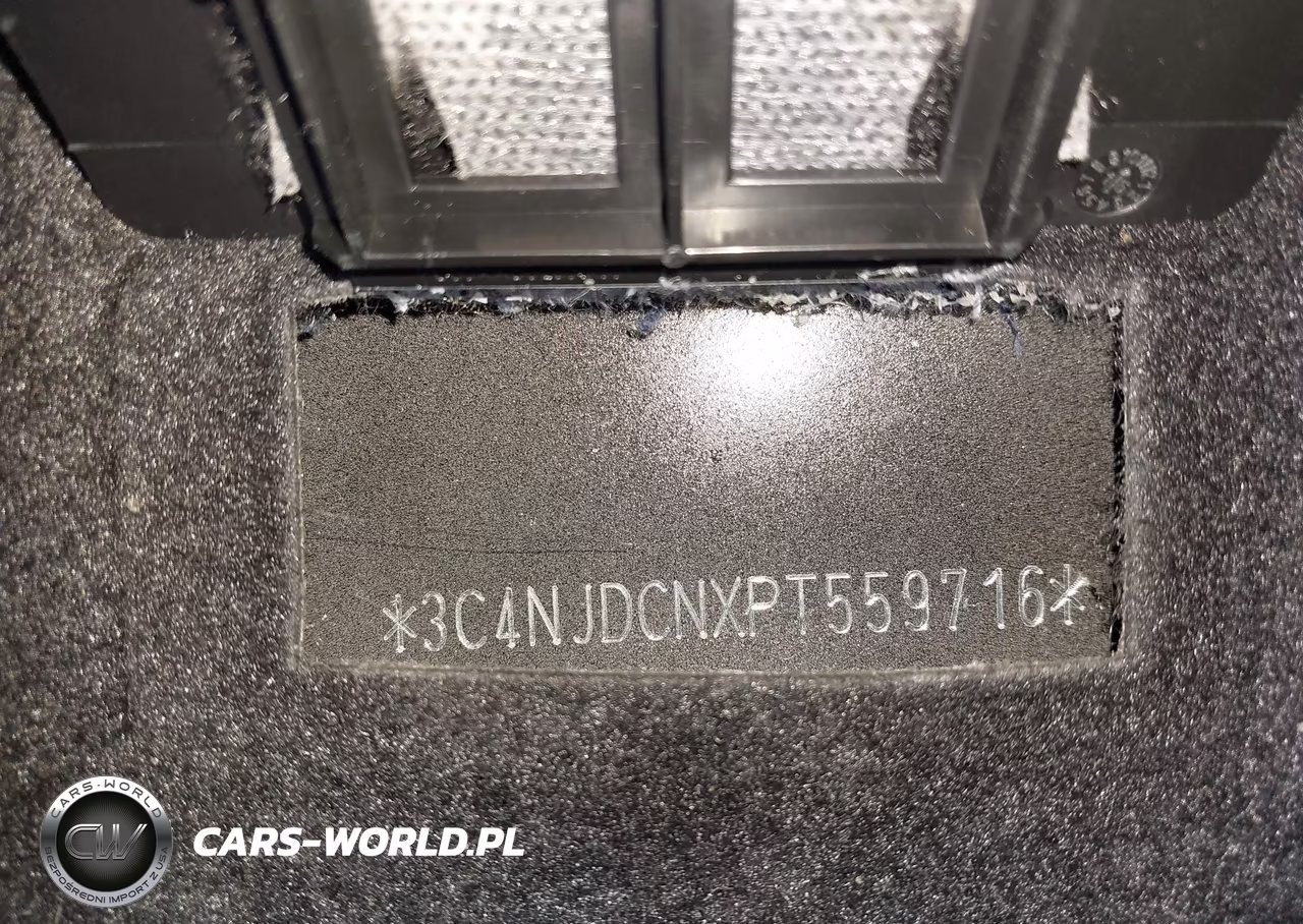 2023 Jeep Compass High Altitude 4X4 VIN:3C4NJDCNXPT559716 - 17
