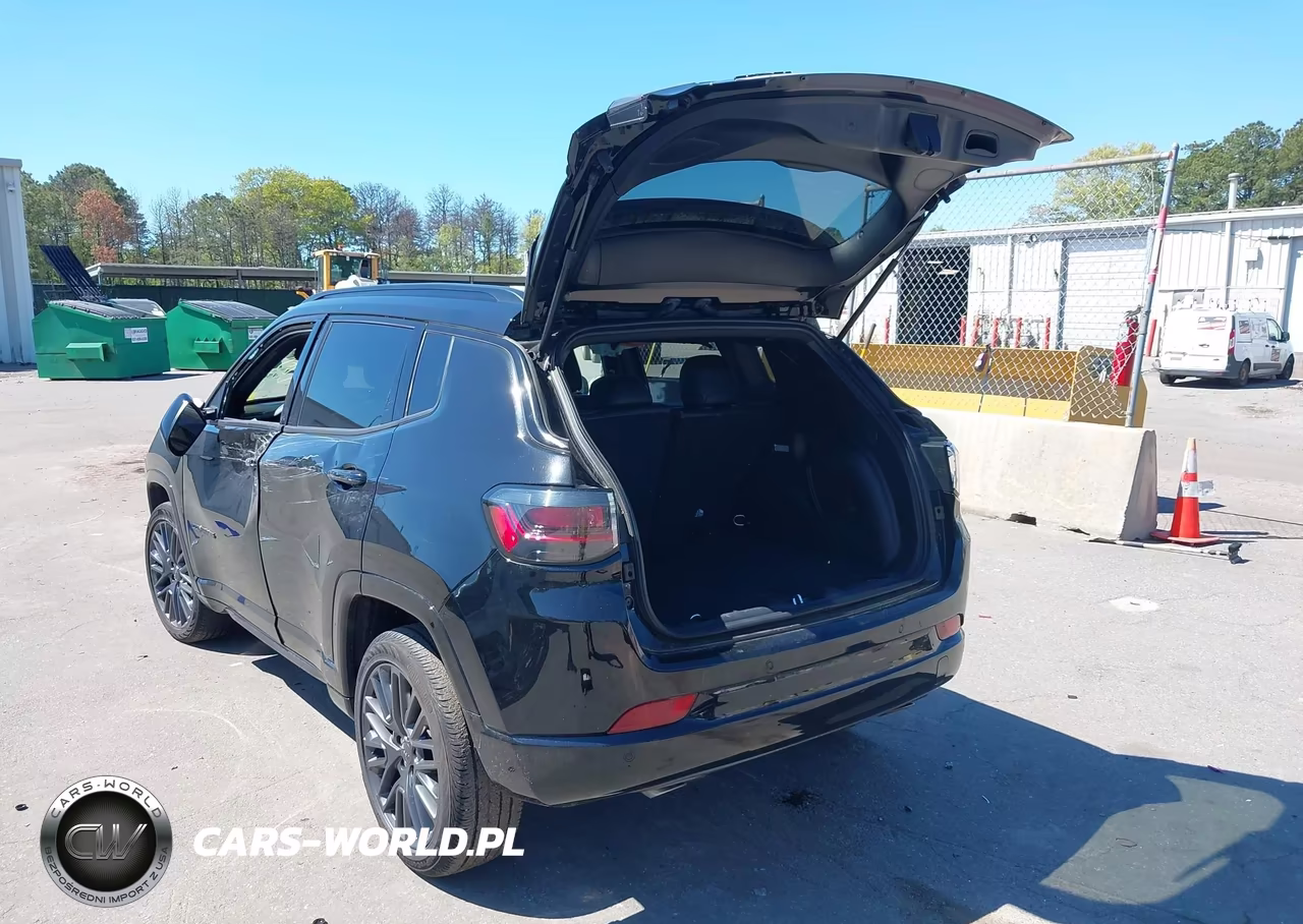 2023 Jeep Compass High Altitude 4X4 VIN:3C4NJDCNXPT559716 - 3