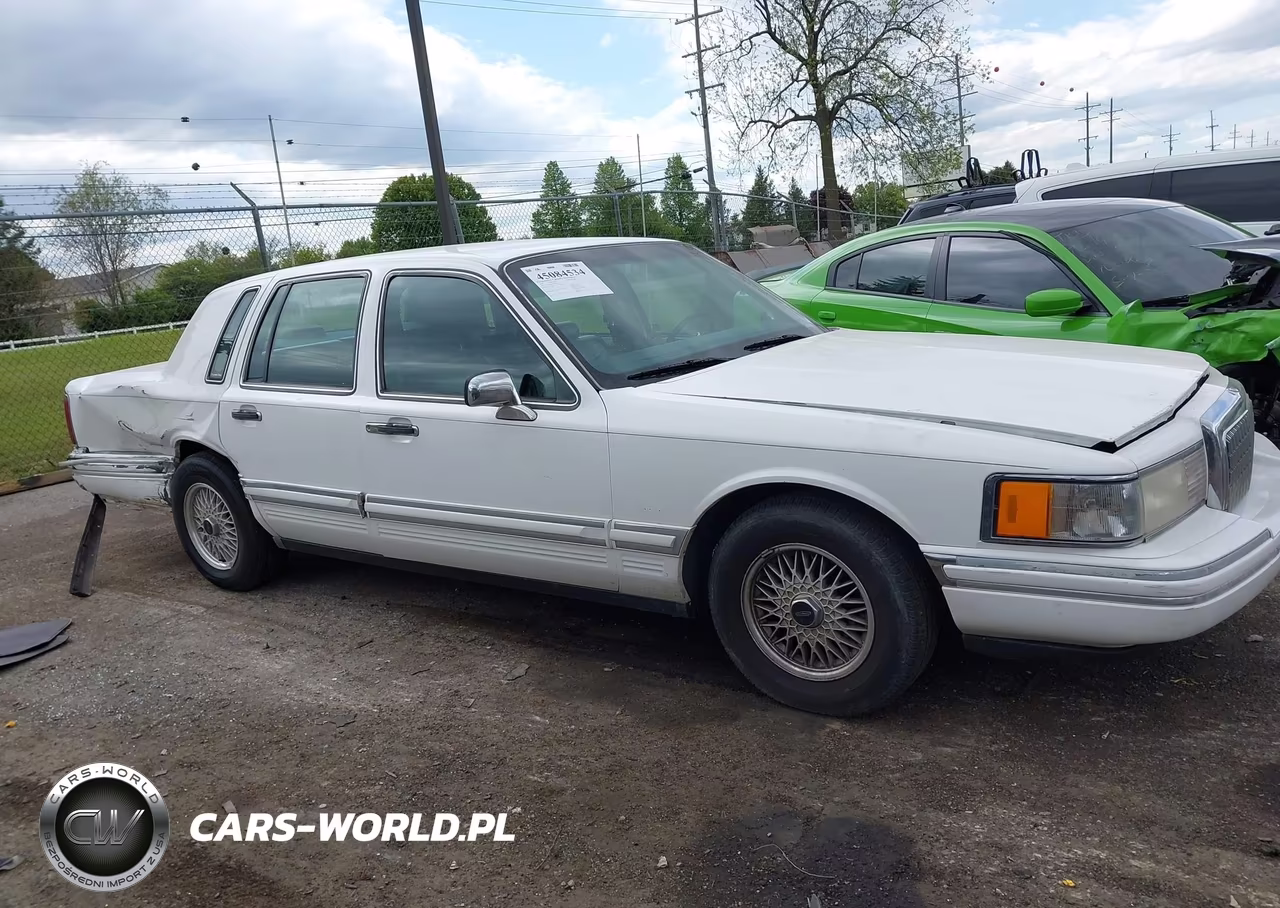 1994 Lincoln Town Car Signature-Tournament VIN:1LNLM82W5RY676231 - 13