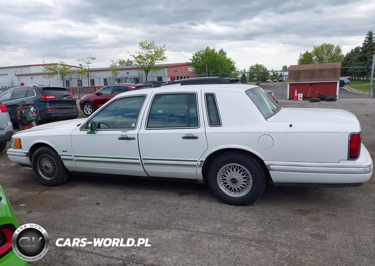 1994 Lincoln Town Car Signature-Tournament VIN:1LNLM82W5RY676231 - 14
