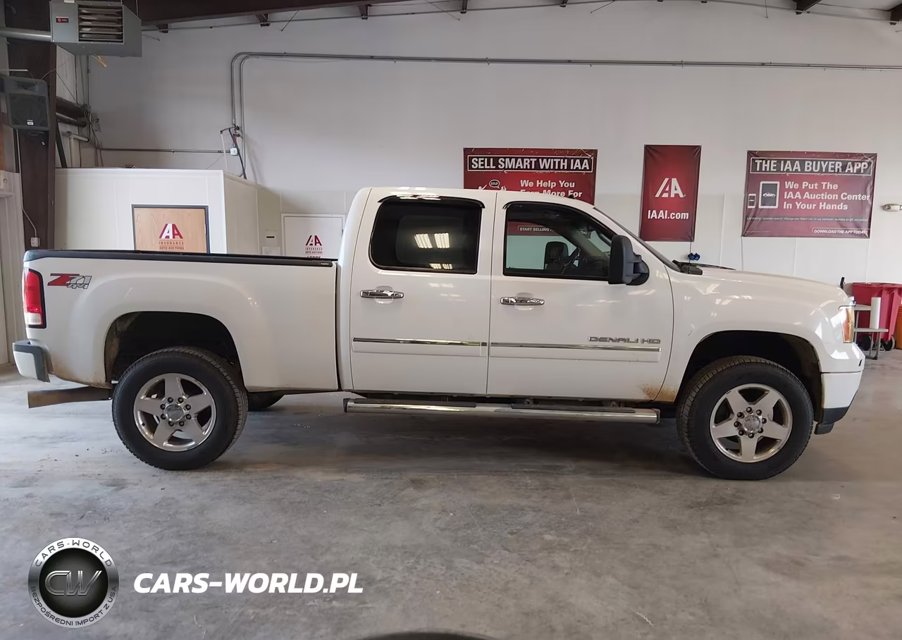 2011 GMC Sierra 2500Hd Denali VIN:1GT125C89BF165770 - 13