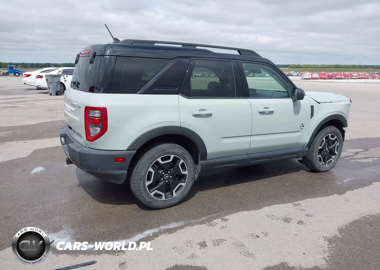 2021 Ford Bronco Sport Outer Banks VIN:3FMCR9C69MRA37797 - 4