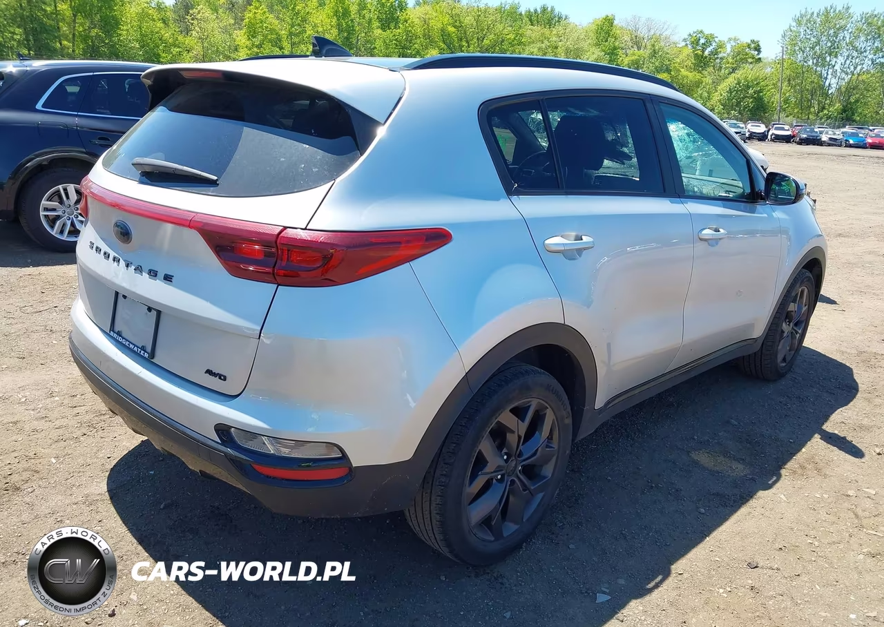 2022 Kia Sportage Nightfall Edition VIN:KNDP6CAC5N7978953 - 4