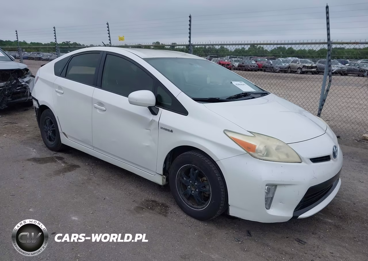 Główne zdjęcie 2013 Toyota Prius Three