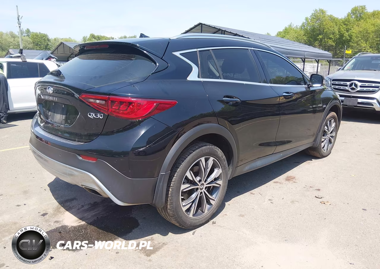 2018 Infiniti Qx30 Premium VIN:SJKCH5CR7JA049265 - 4