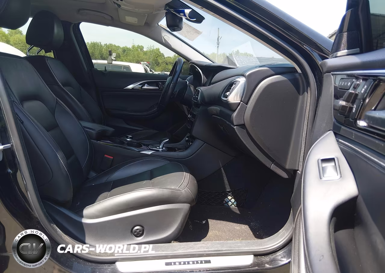2018 Infiniti Qx30 Premium VIN:SJKCH5CR7JA049265 - 5