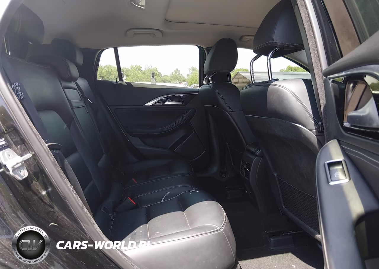 2018 Infiniti Qx30 Premium VIN:SJKCH5CR7JA049265 - 8
