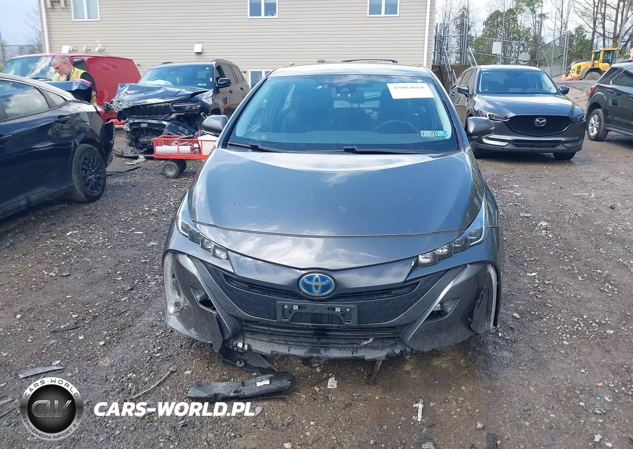 2020 Toyota Prius Prime Le VIN:JTDKARFP9L3129680 - 12