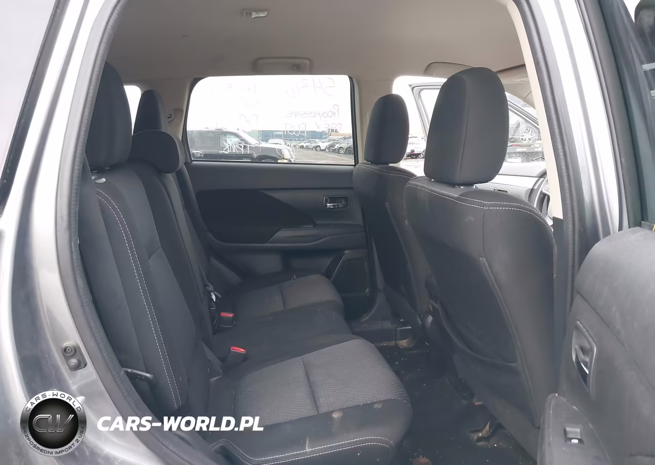 2018 Mitsubishi Outlander Es VIN:JA4AZ3A33JJ005557 - 8
