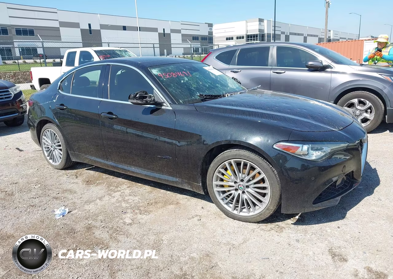 2018 Alfa Romeo Giulia Ti Lusso Awd