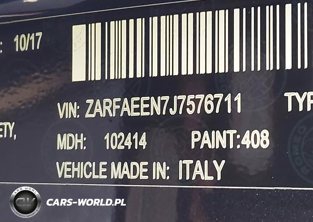 2018 Alfa Romeo Giulia Ti Lusso Awd VIN:ZARFAEEN7J7576711 - 9