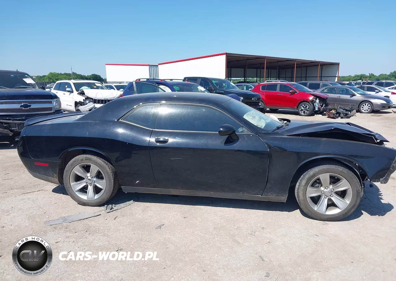 2018 Dodge Challenger Sxt VIN:2C3CDZAG4JH245404 - 13