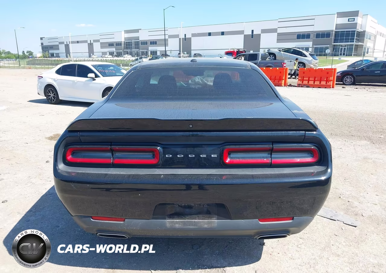 2018 Dodge Challenger Sxt VIN:2C3CDZAG4JH245404 - 16