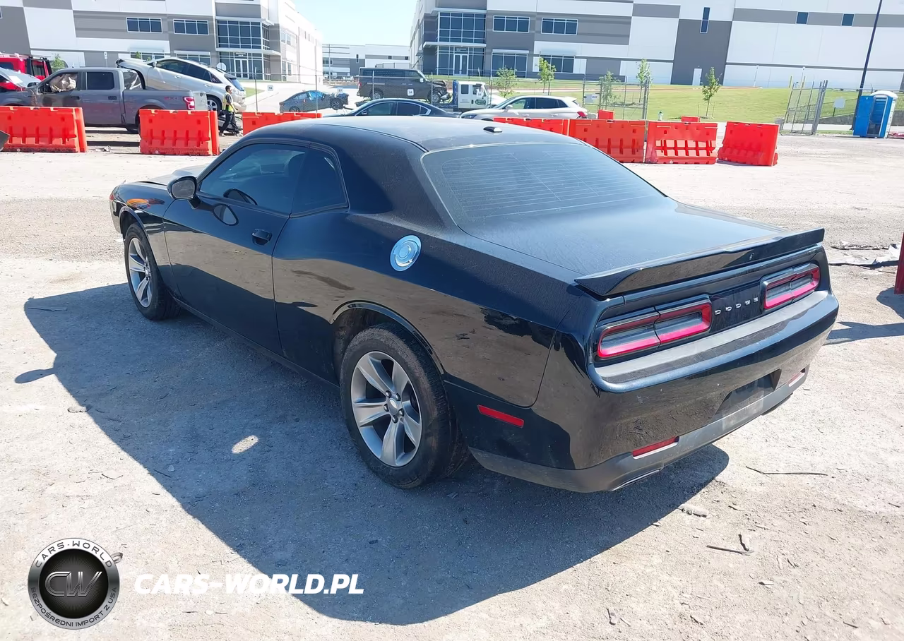 2018 Dodge Challenger Sxt VIN:2C3CDZAG4JH245404 - 3