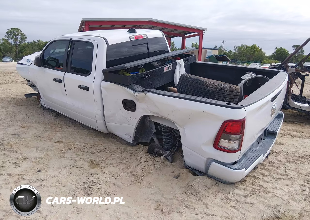 2024 Ram 1500 VIN:1C6RRECT3RN200619 - 3