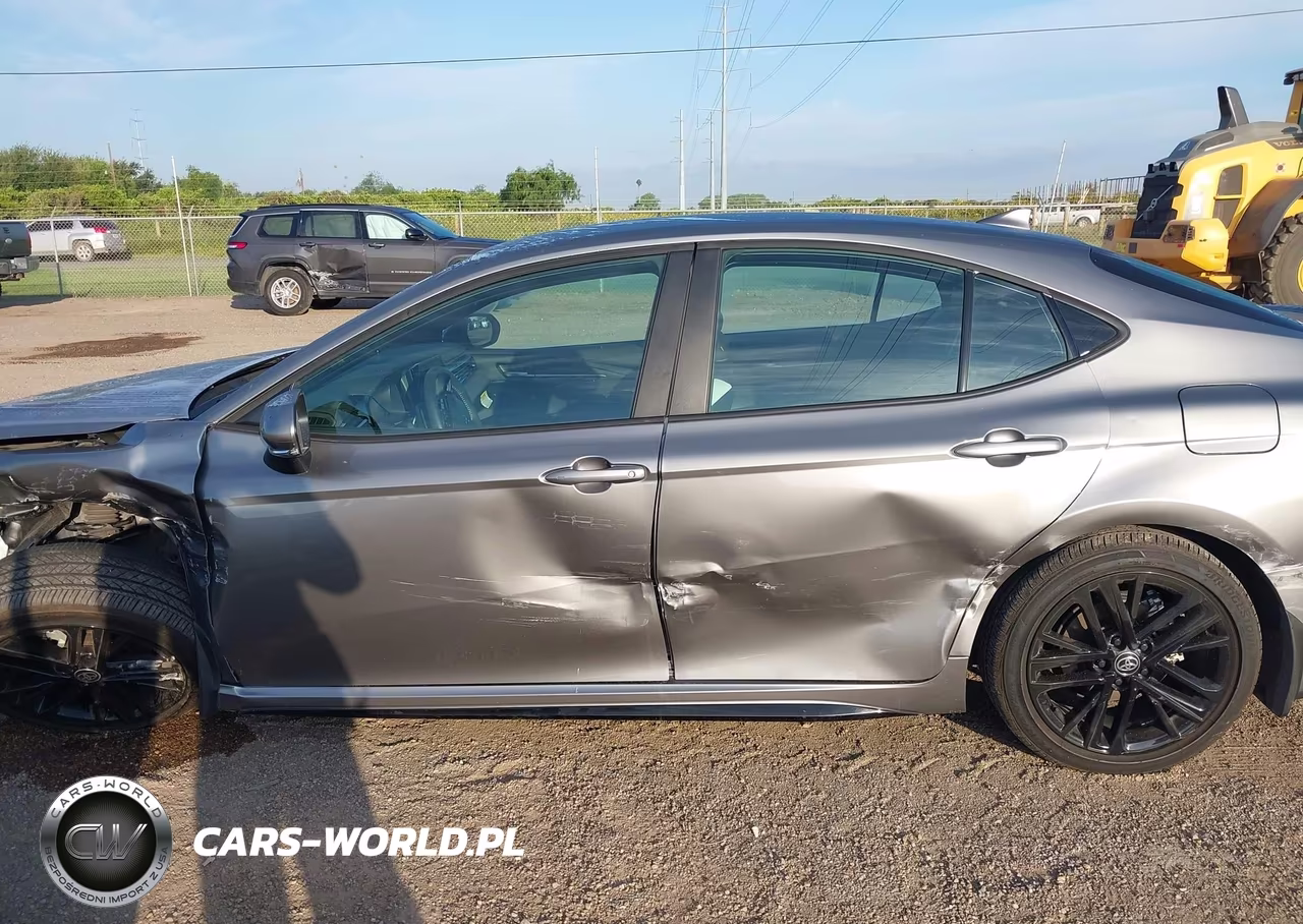 2026 Toyota Camry Se VIN:4T1DAACK7TU651085 - 14
