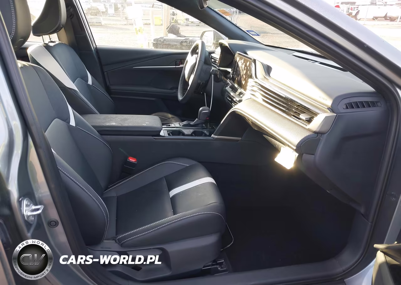 2026 Toyota Camry Se VIN:4T1DAACK7TU651085 - 5