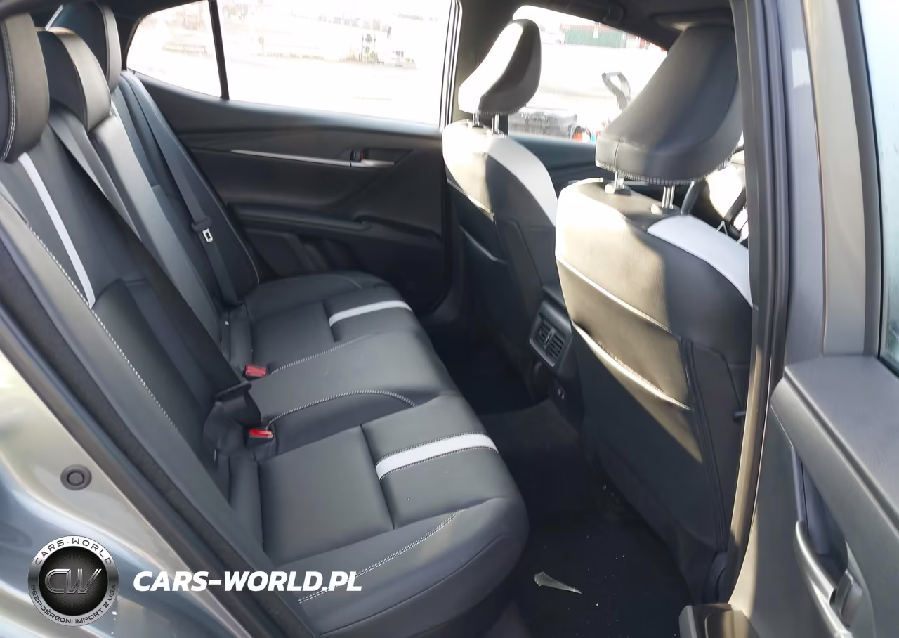 2026 Toyota Camry Se VIN:4T1DAACK7TU651085 - 8