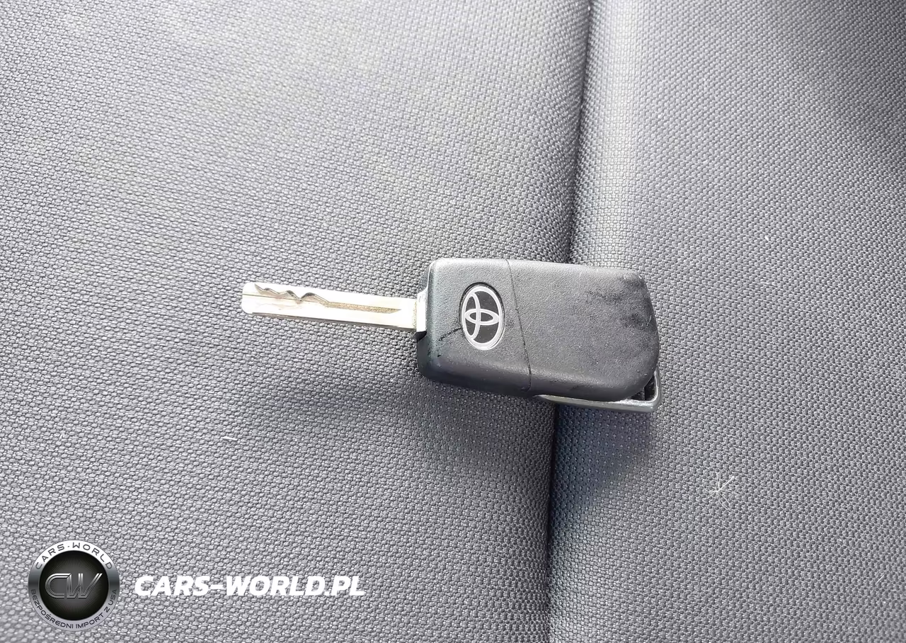 2023 Toyota Corolla Le VIN:5YFB4MDE6PP070824 - 11