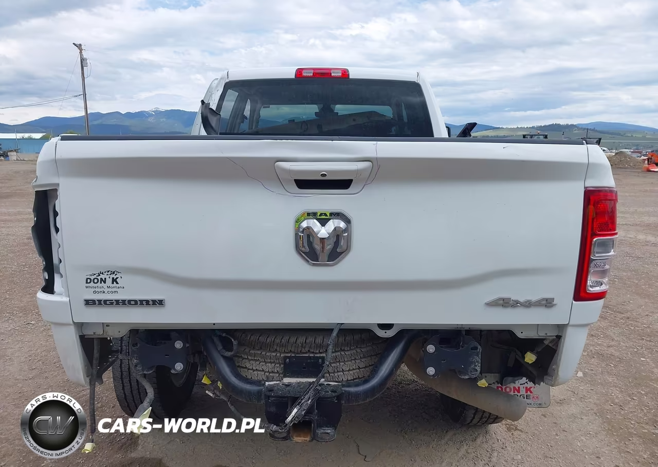 2024 Ram 2500 Big Horn 4X4 6'4 Box VIN:3C6UR5DL0RG306334 - 17