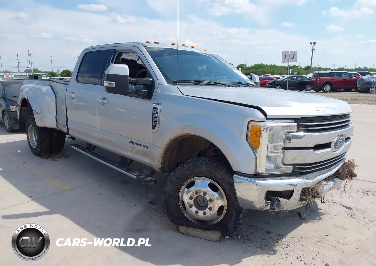 2017 Ford F-350 Lariat – zdjęcie 1 z 18