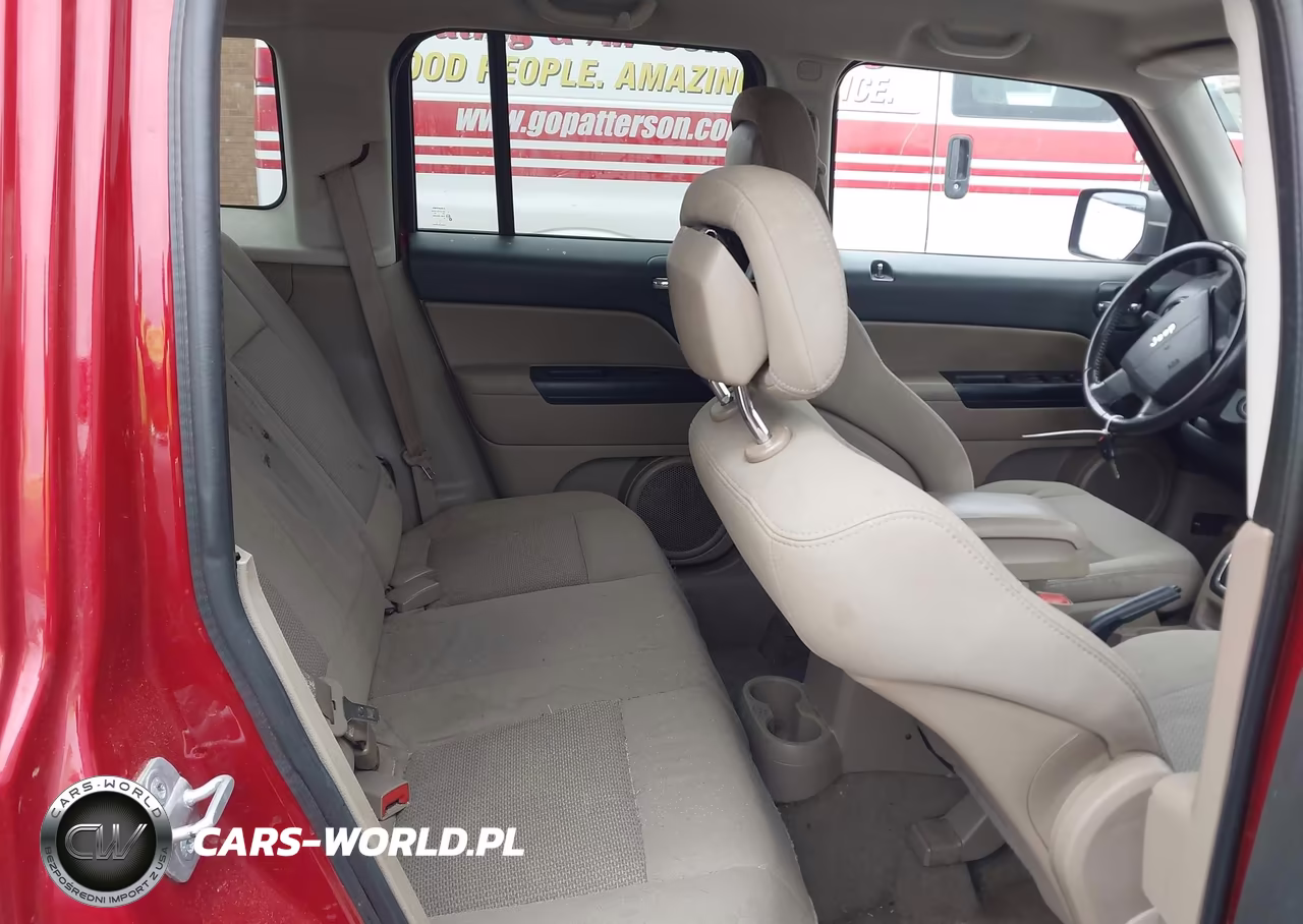 2010 Jeep Patriot Sport VIN:1J4NT1GA5AD666454 - 8