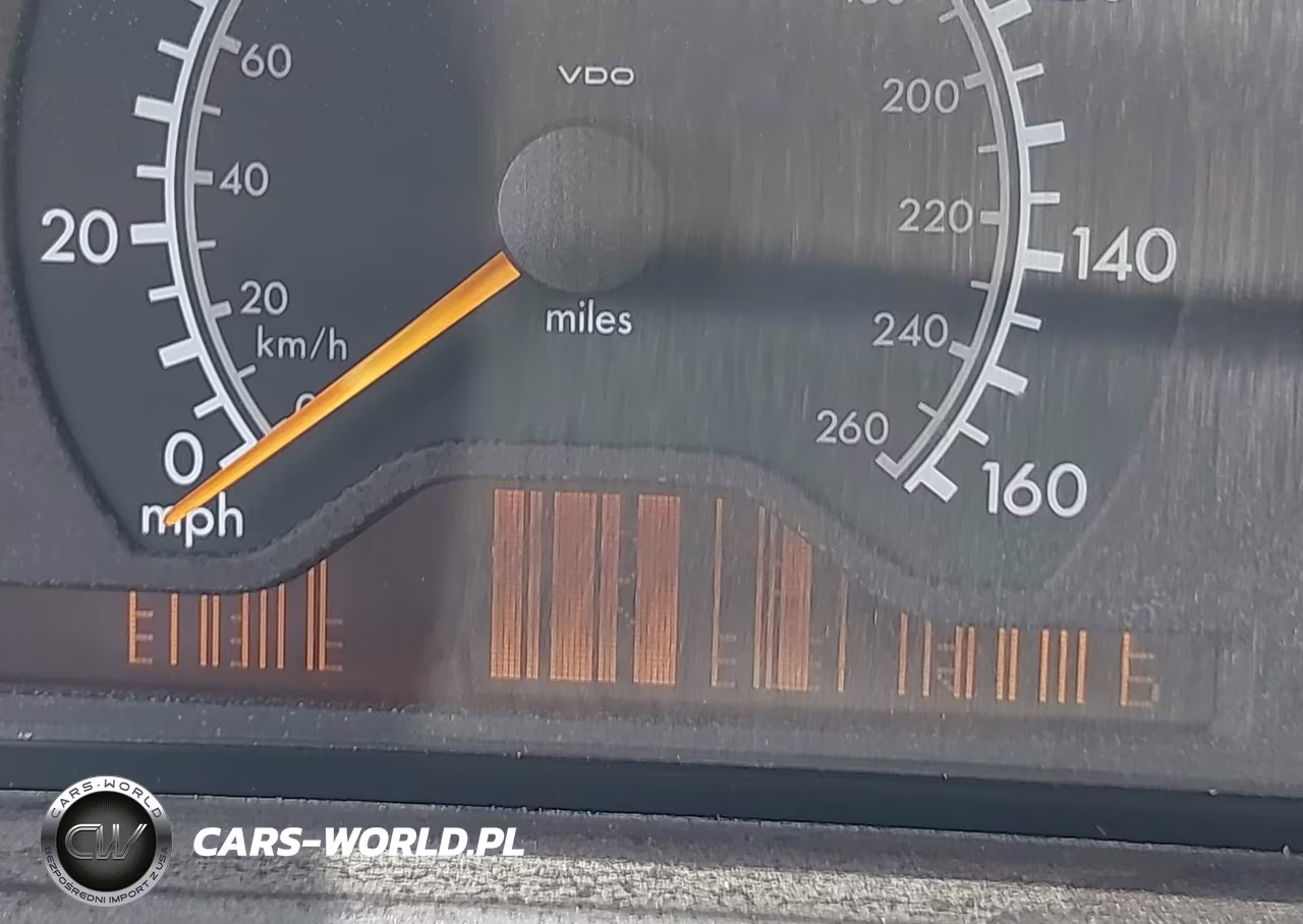1998 Mercedes-Benz E 320 VIN:WDBJF65F0WA510370 - 11