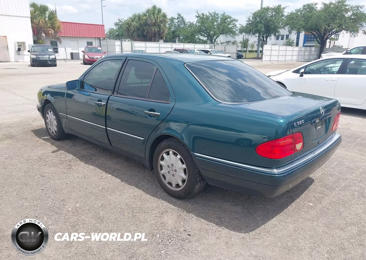 1998 Mercedes-Benz E 320 VIN:WDBJF65F0WA510370 - 3