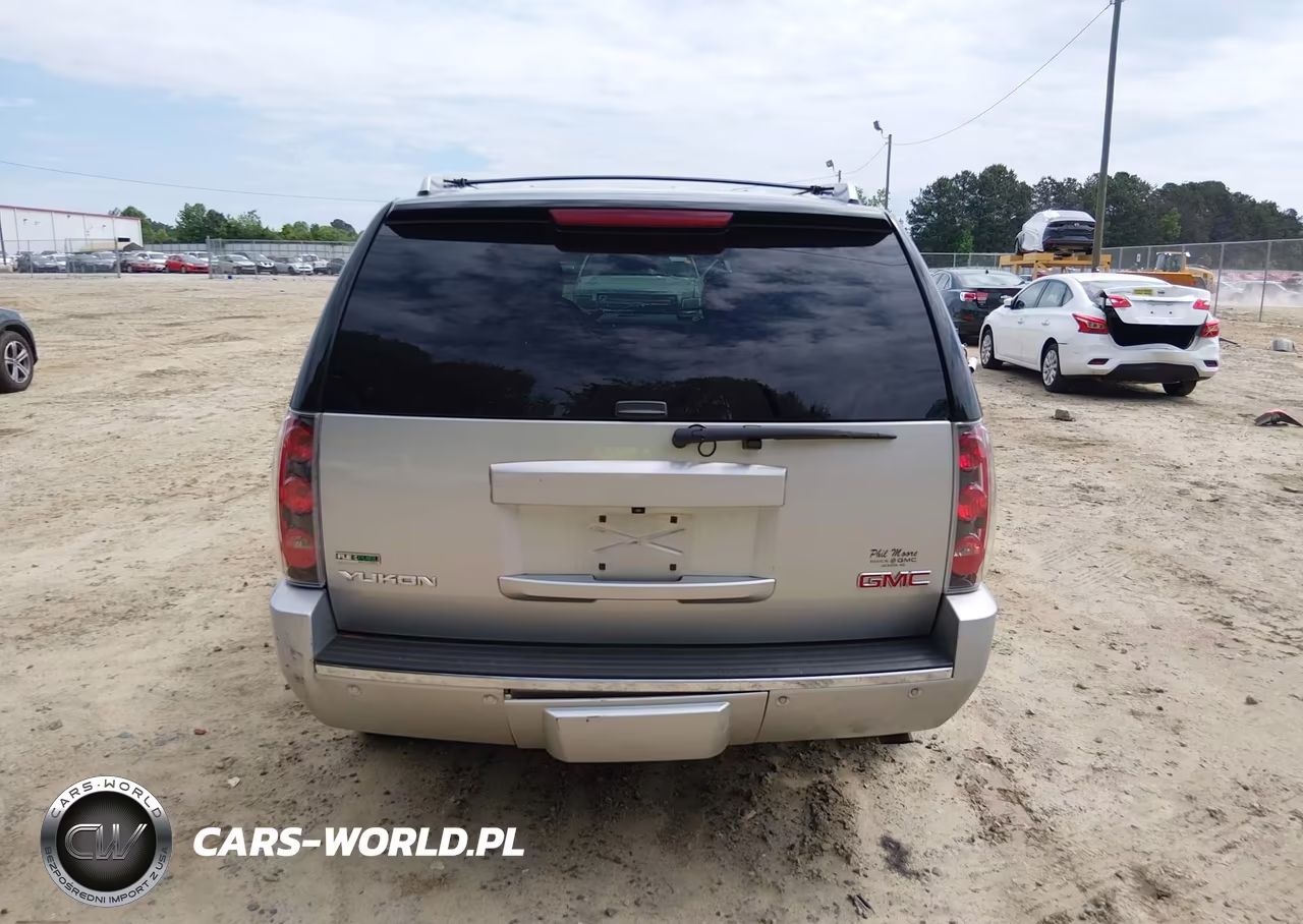 2011 GMC Yukon Denali VIN:1GKS2EEFXBR267534 - 16
