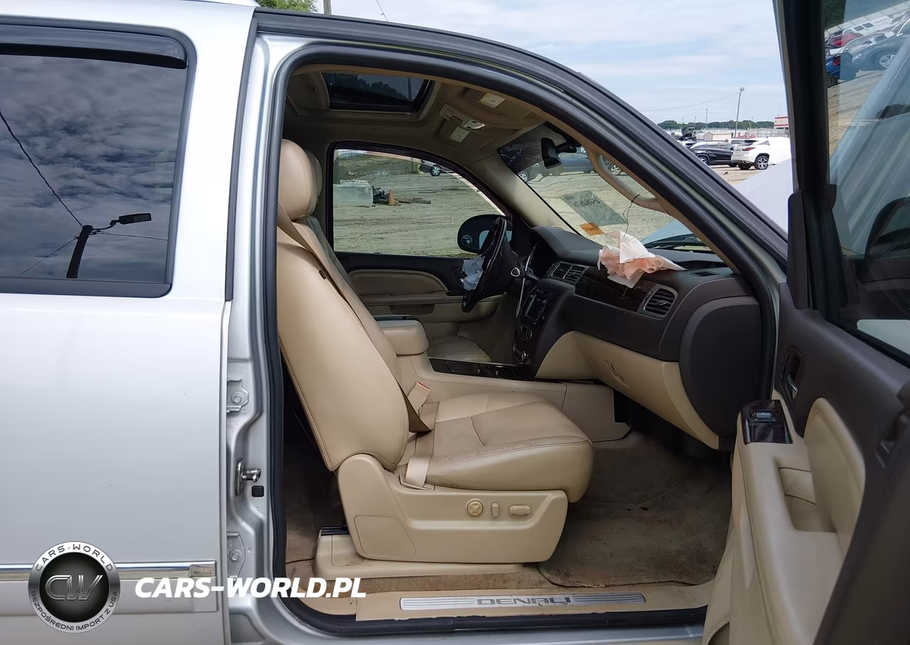 2011 GMC Yukon Denali VIN:1GKS2EEFXBR267534 - 5