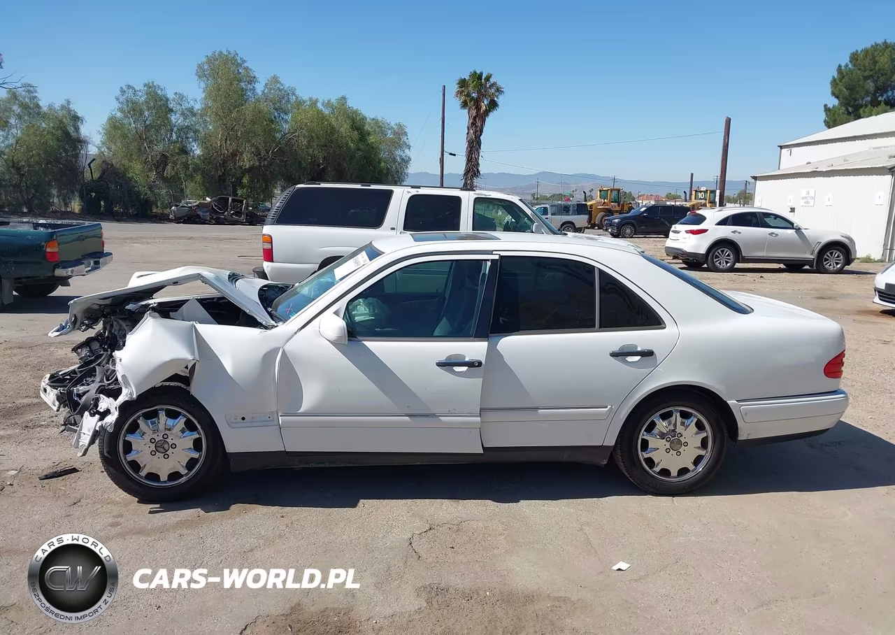 1999 Mercedes-Benz E 300 Diesel VIN:WDBJF25H5XA884629 - 13