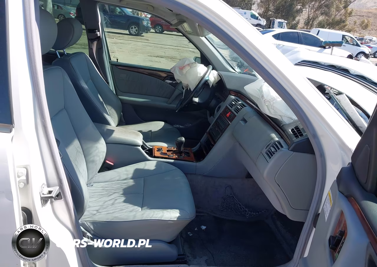 1999 Mercedes-Benz E 300 Diesel VIN:WDBJF25H5XA884629 - 5