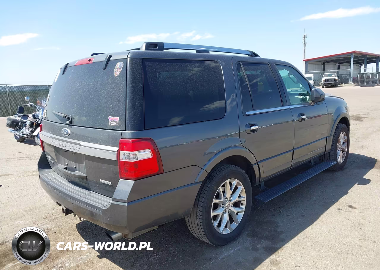 2015 Ford Expedition Limited VIN:1FMJU2AT7FEF11404 - 4