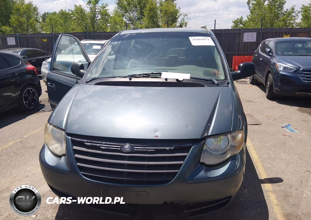 2006 Chrysler Town & Country Touring VIN:2A8GP54L06R921718 - 13