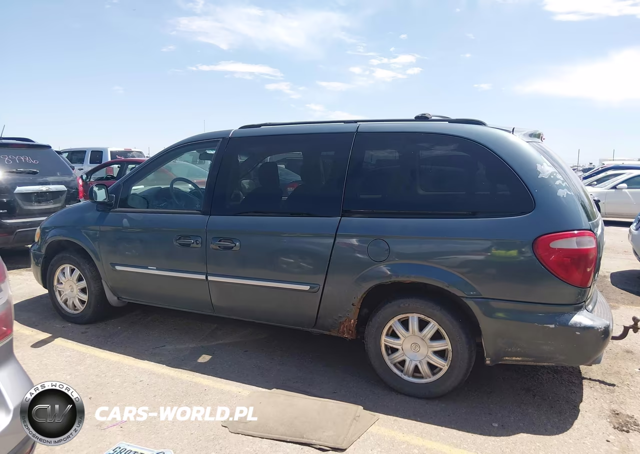 2006 Chrysler Town & Country Touring VIN:2A8GP54L06R921718 - 15