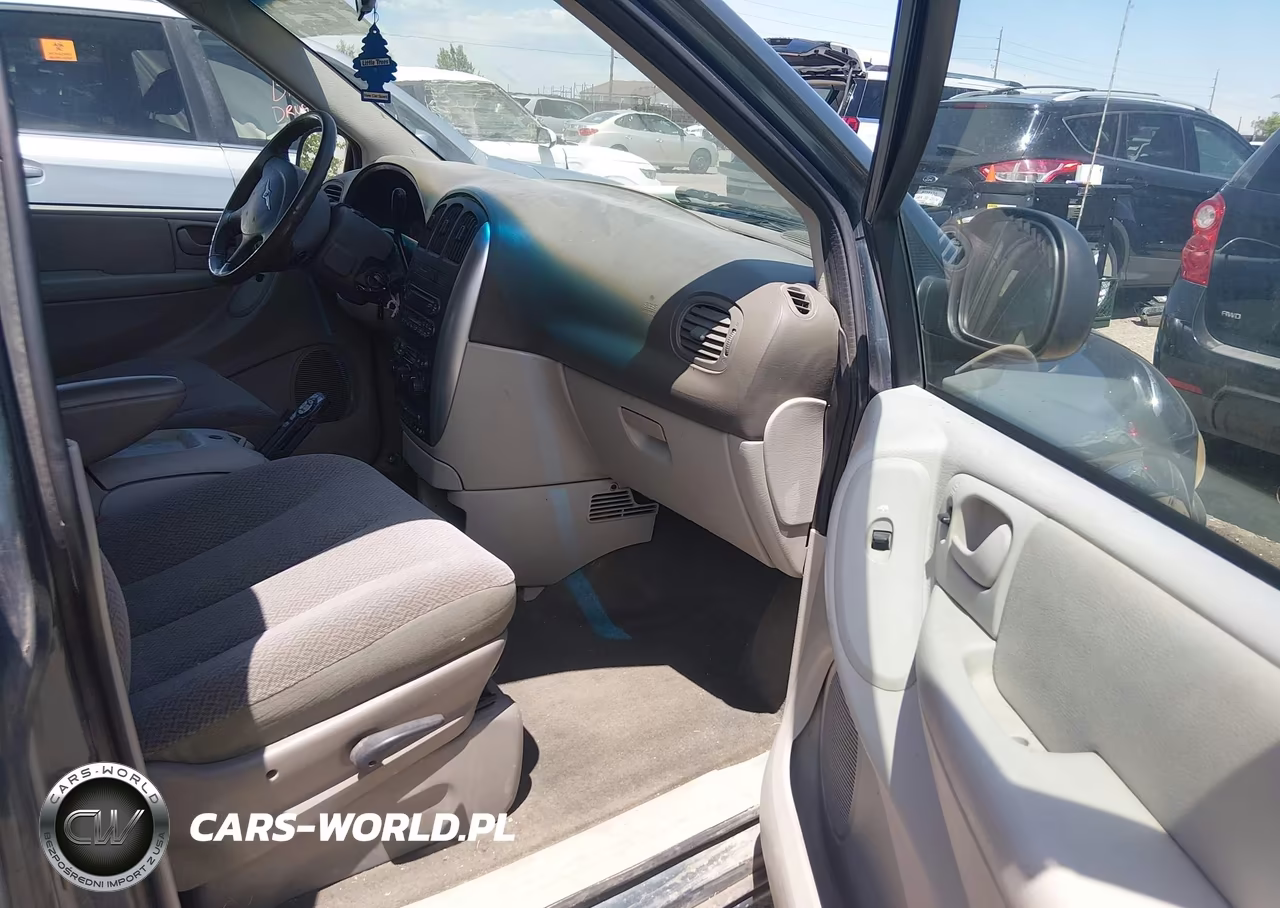 2006 Chrysler Town & Country Touring VIN:2A8GP54L06R921718 - 5