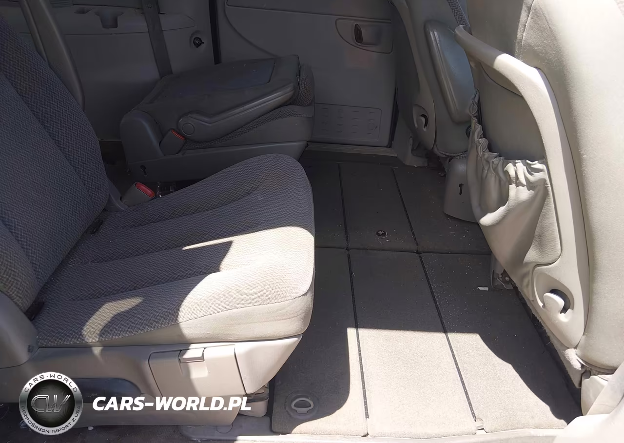 2006 Chrysler Town & Country Touring VIN:2A8GP54L06R921718 - 8