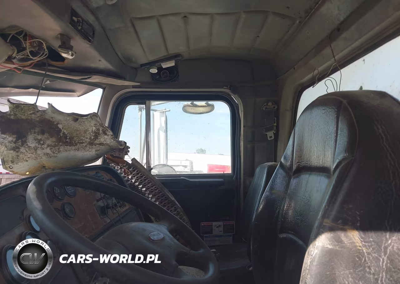 2001 Peterbilt 357 VIN:1NPALT0X21S535193 - 6