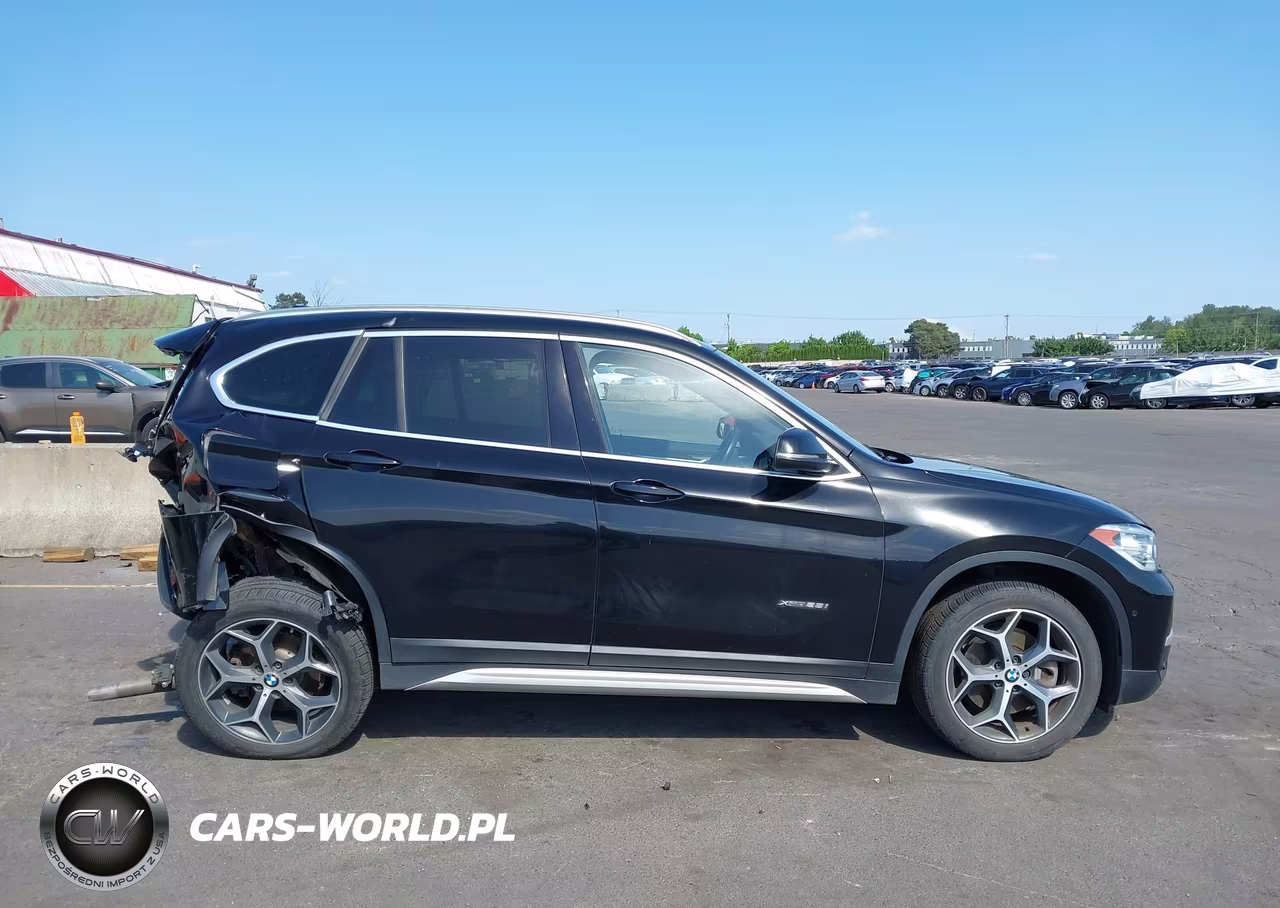 2017 BMW X1 xDrive28I VIN:WBXHT3C3XH5F69069 - 14