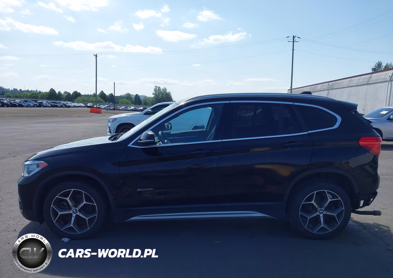 2017 BMW X1 xDrive28I VIN:WBXHT3C3XH5F69069 - 15