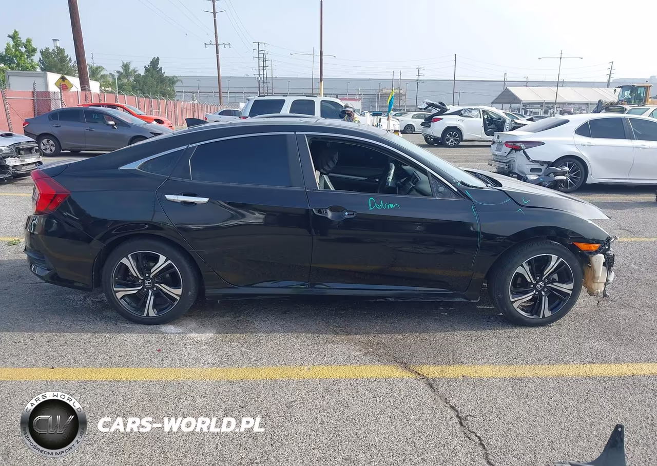 2016 Honda Civic Touring VIN:2HGFC1F94GH647084 - 14