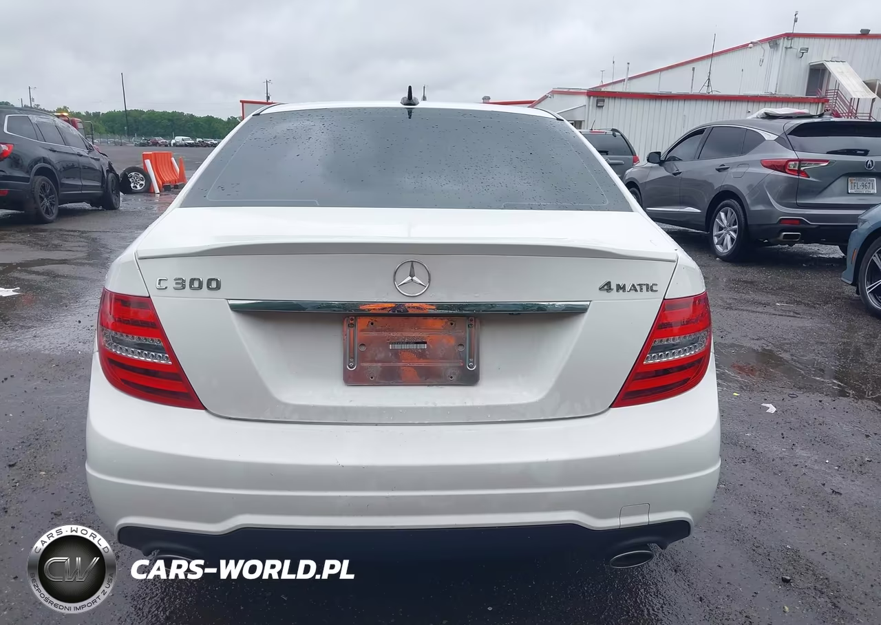 2013 Mercedes-Benz C 300 Luxury 4Matic-Sport 4Matic VIN:WDDGF8AB0DG143951 - 16