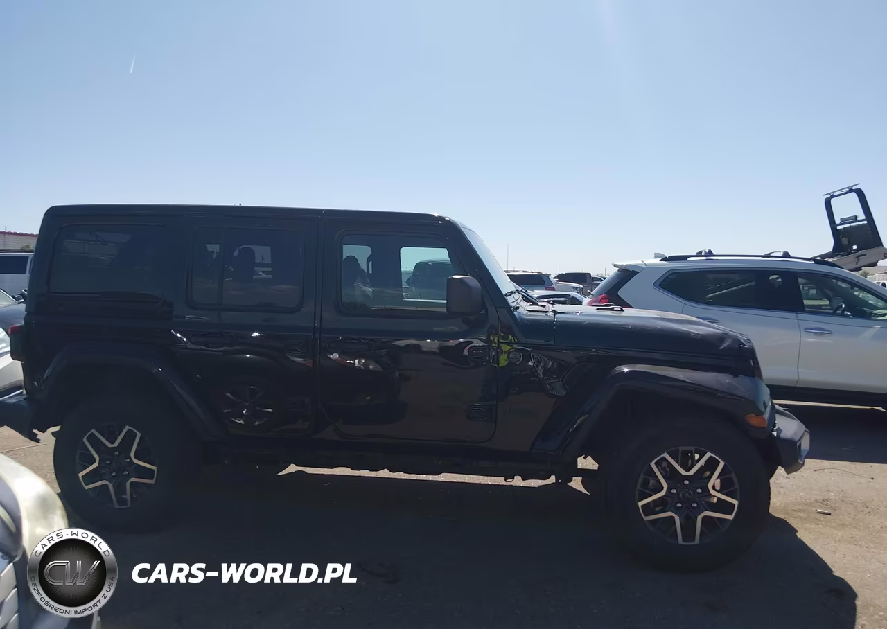 2025 Jeep Wrangler 4-Door Sahara 4X4 VIN:1C4PJXEN9SW645111 - 14
