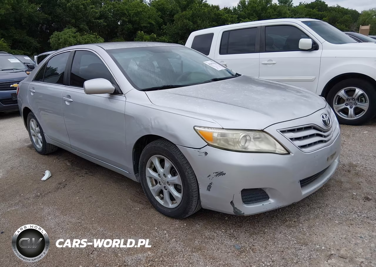 Główne zdjęcie 2011 Toyota Camry Le