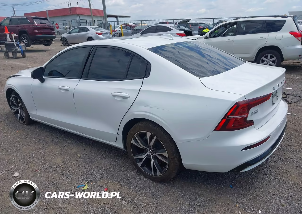 2024 Volvo S60 B5 Core Dark Theme VIN:7JRL12FK6RG321691 - 3