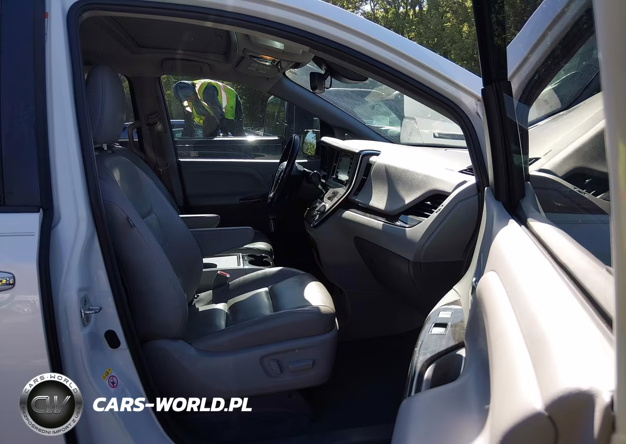2018 Toyota Sienna Xle 8 Passenger VIN:5TDYZ3DC1JS951286 - 5